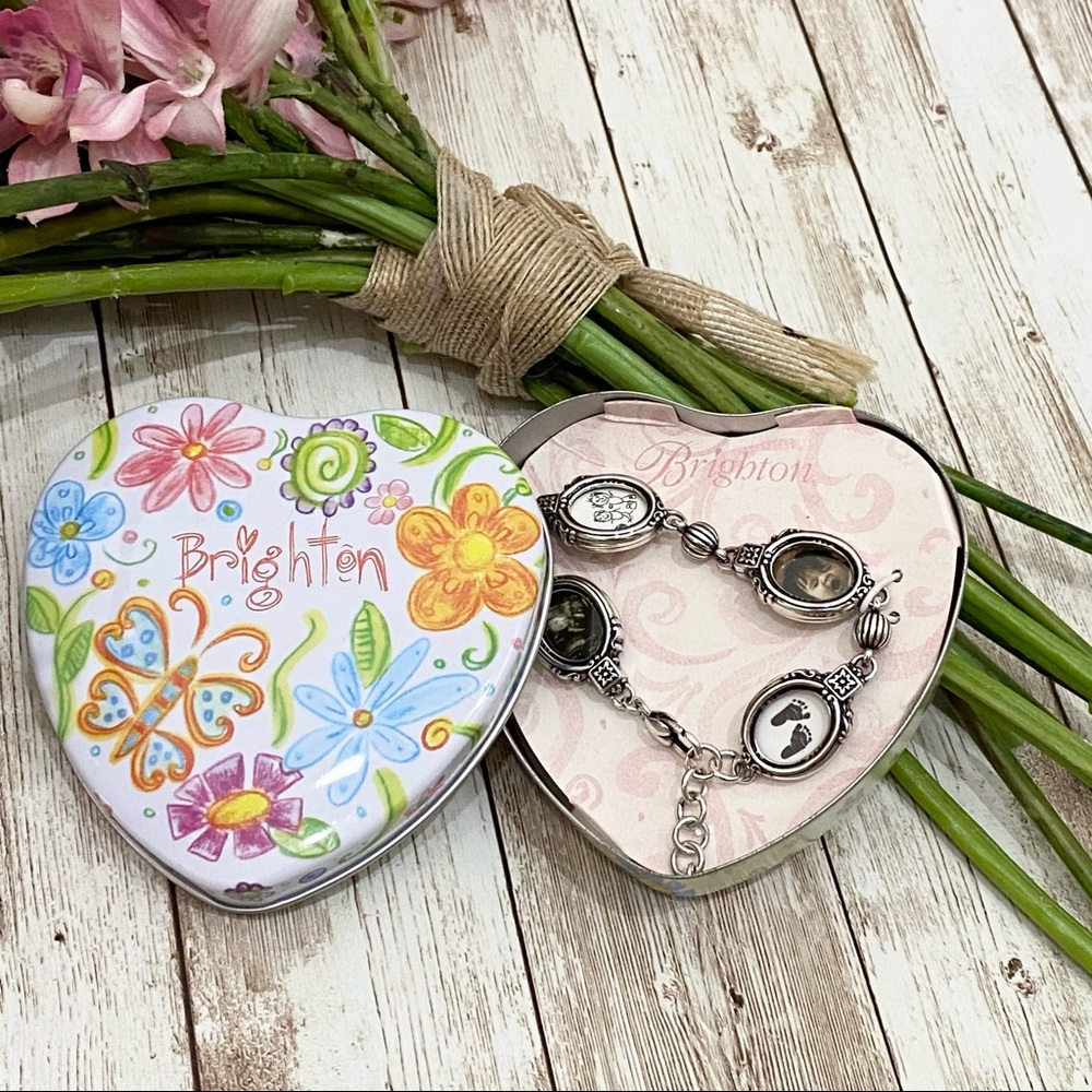 NWOT Brighton Memory Lane Photo Bracelet